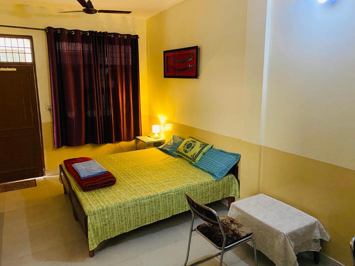 Negi Lodge Chandigarh Exterior photo